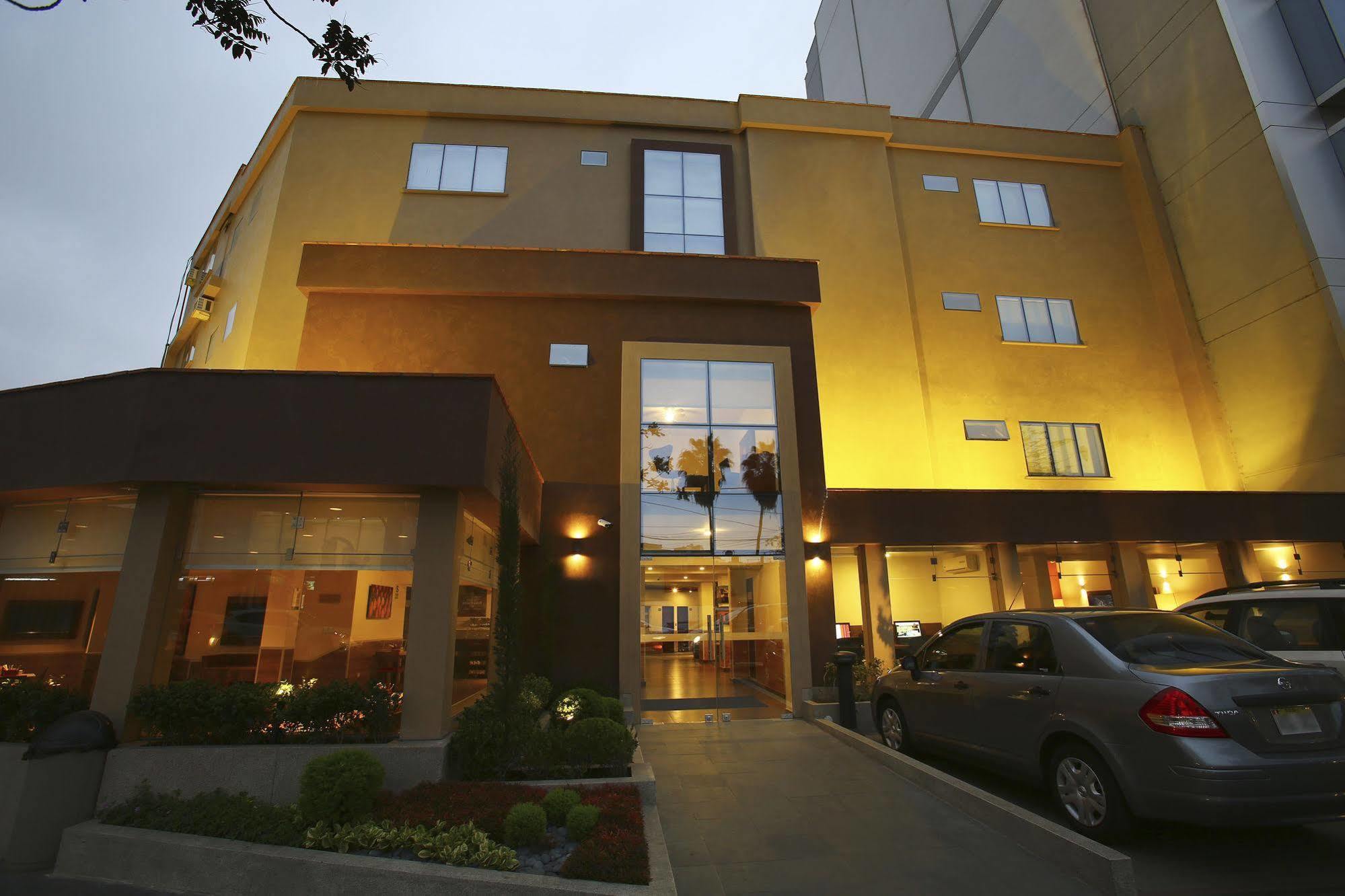 Casa Andina Standard Miraflores San Antonio Lima Zewnętrze zdjęcie